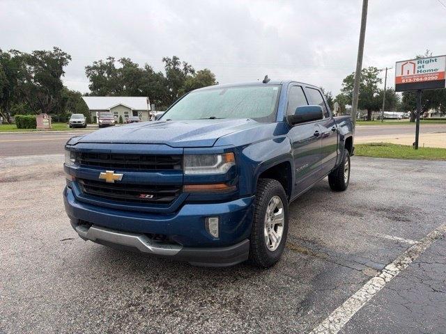 2017 Chevrolet Silverado 1500 4WD Crew Cab 143.5" LT w/2LT