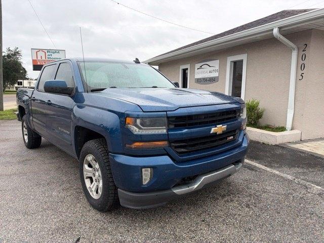 Chevrolet Silverado 1500 4WD Crew Cab 143.5" LT w/2LT 2017