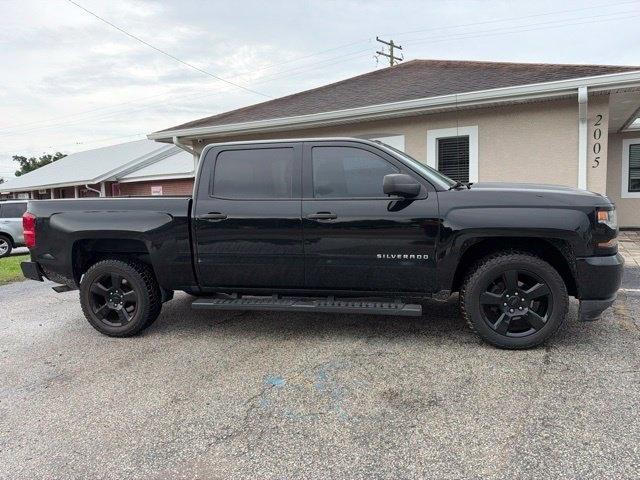 Chevrolet Silverado 1500 2WD Crew Cab 143.5" Custom 2018