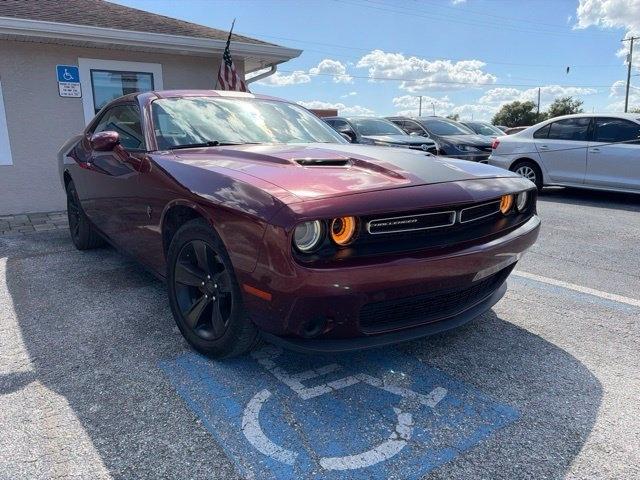 Dodge Challenger SXT RWD 2019