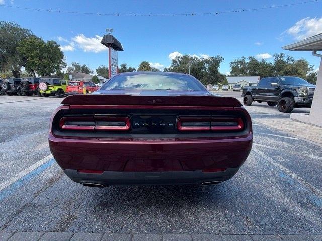 Dodge Challenger SXT RWD 2019