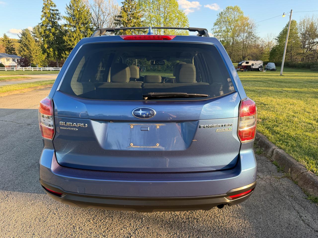 Subaru Forester 2.5i Premium PZEV CVT 2016