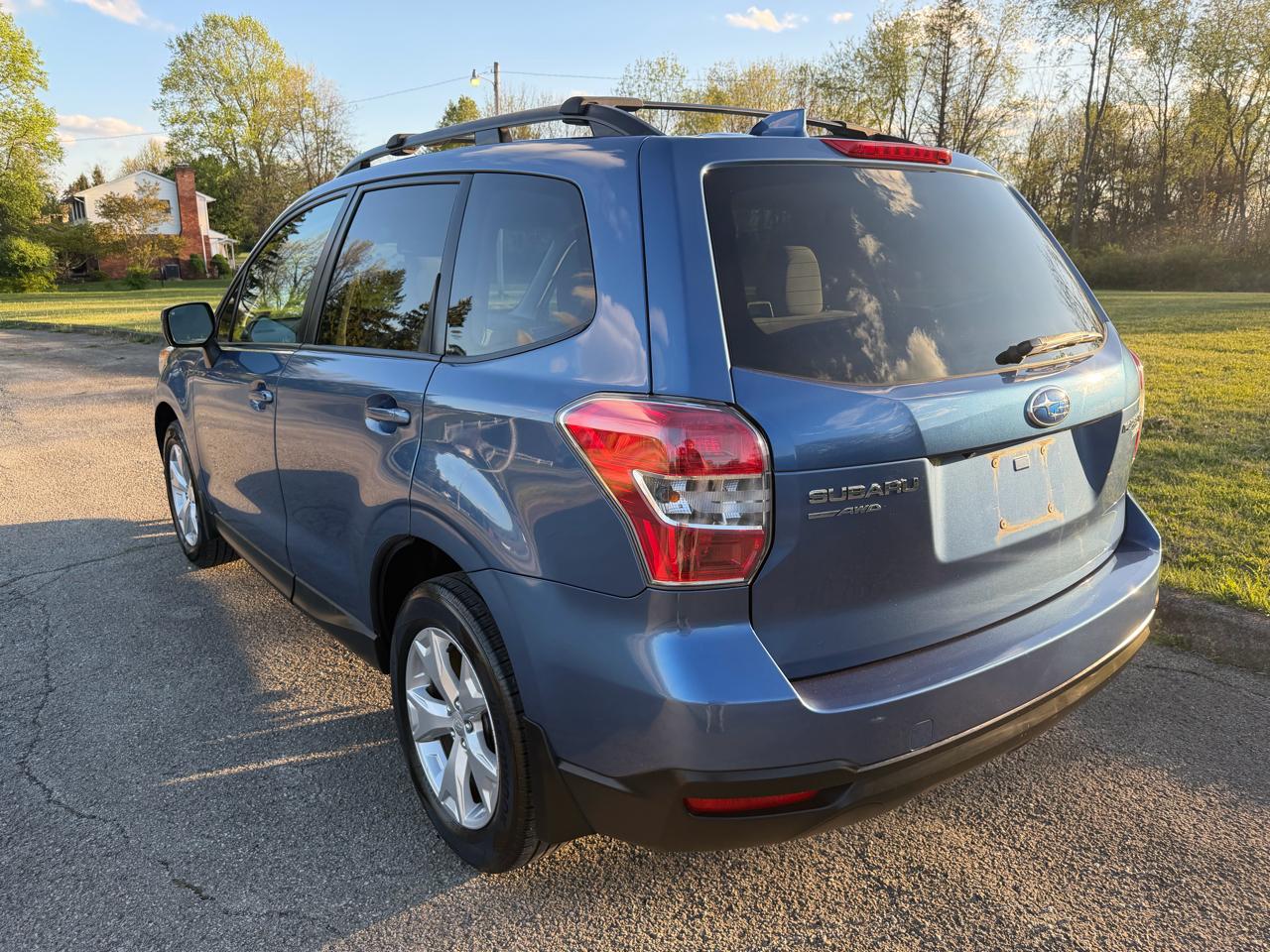 Subaru Forester 2.5i Premium PZEV CVT 2016