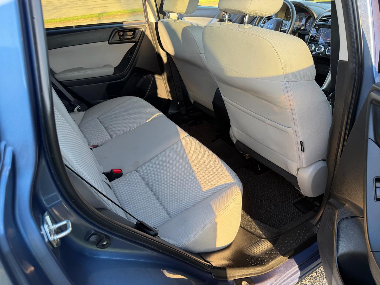 Subaru Forester 2.5i Premium PZEV CVT 2016
