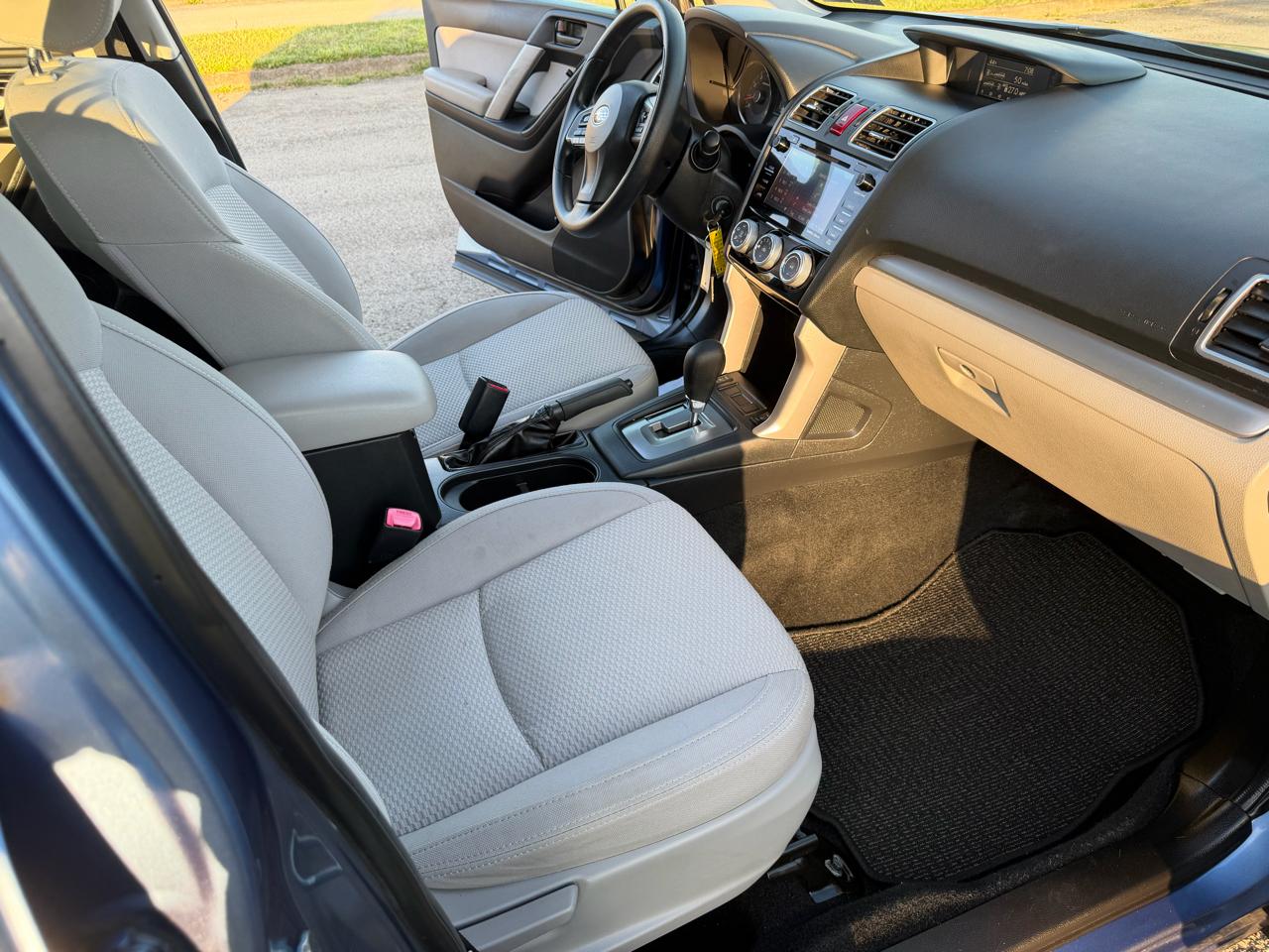 Subaru Forester 2.5i Premium PZEV CVT 2016