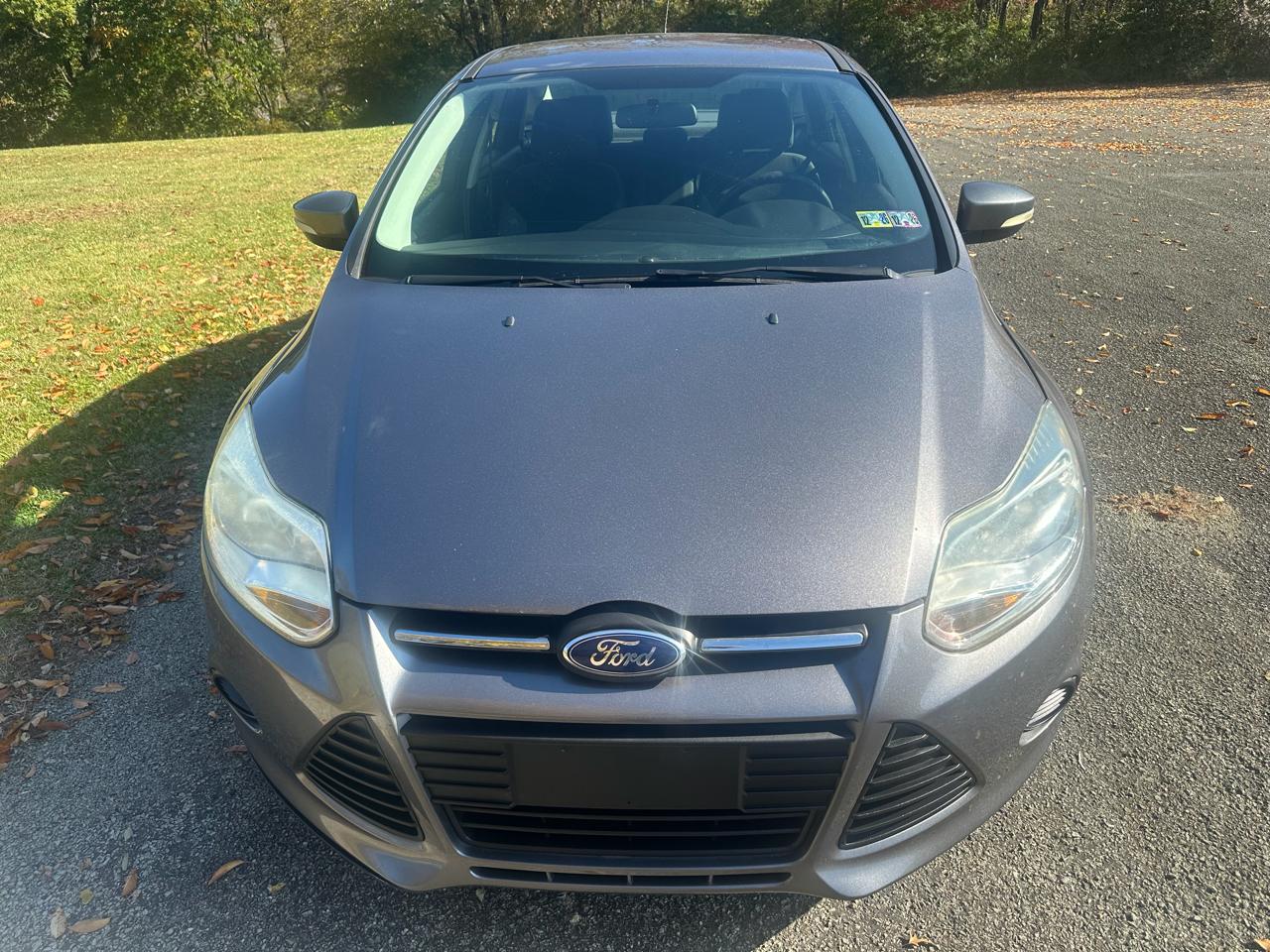 Ford Focus SE Sedan 2014