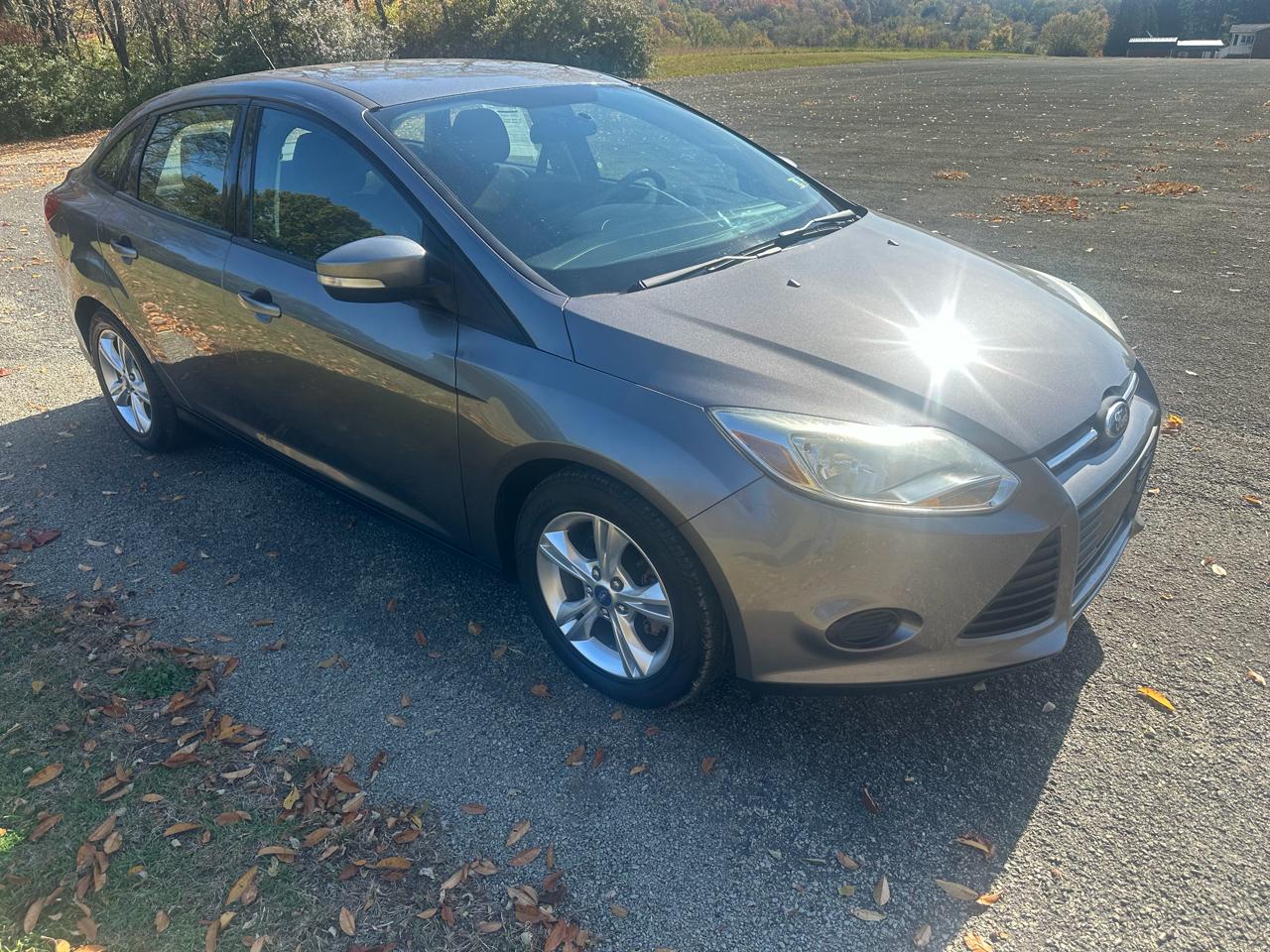 Ford Focus SE Sedan 2014