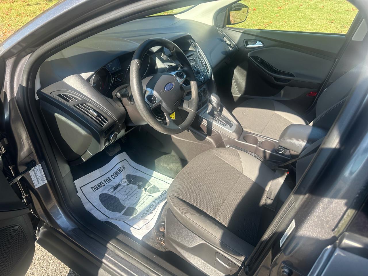 Ford Focus SE Sedan 2014