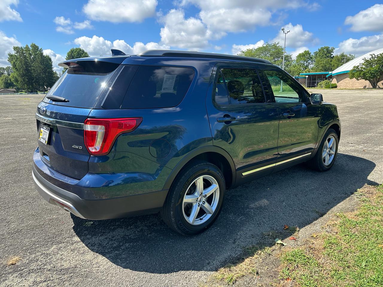 Ford Explorer XLT 4WD 2016