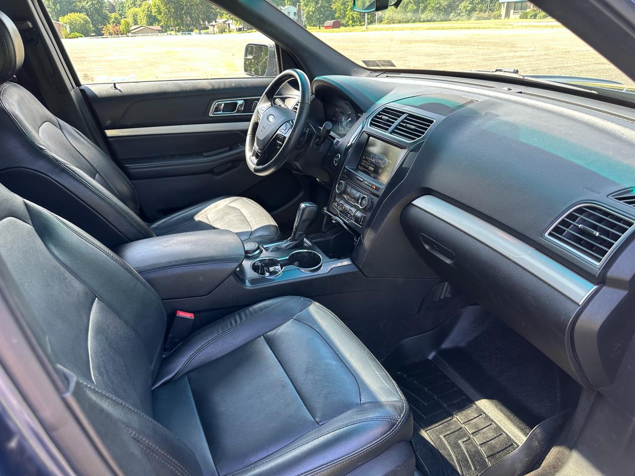 Ford Explorer XLT 4WD 2016