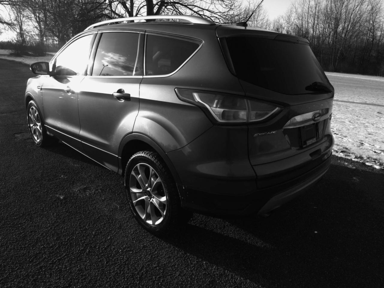 Ford Escape Titanium FWD 2014