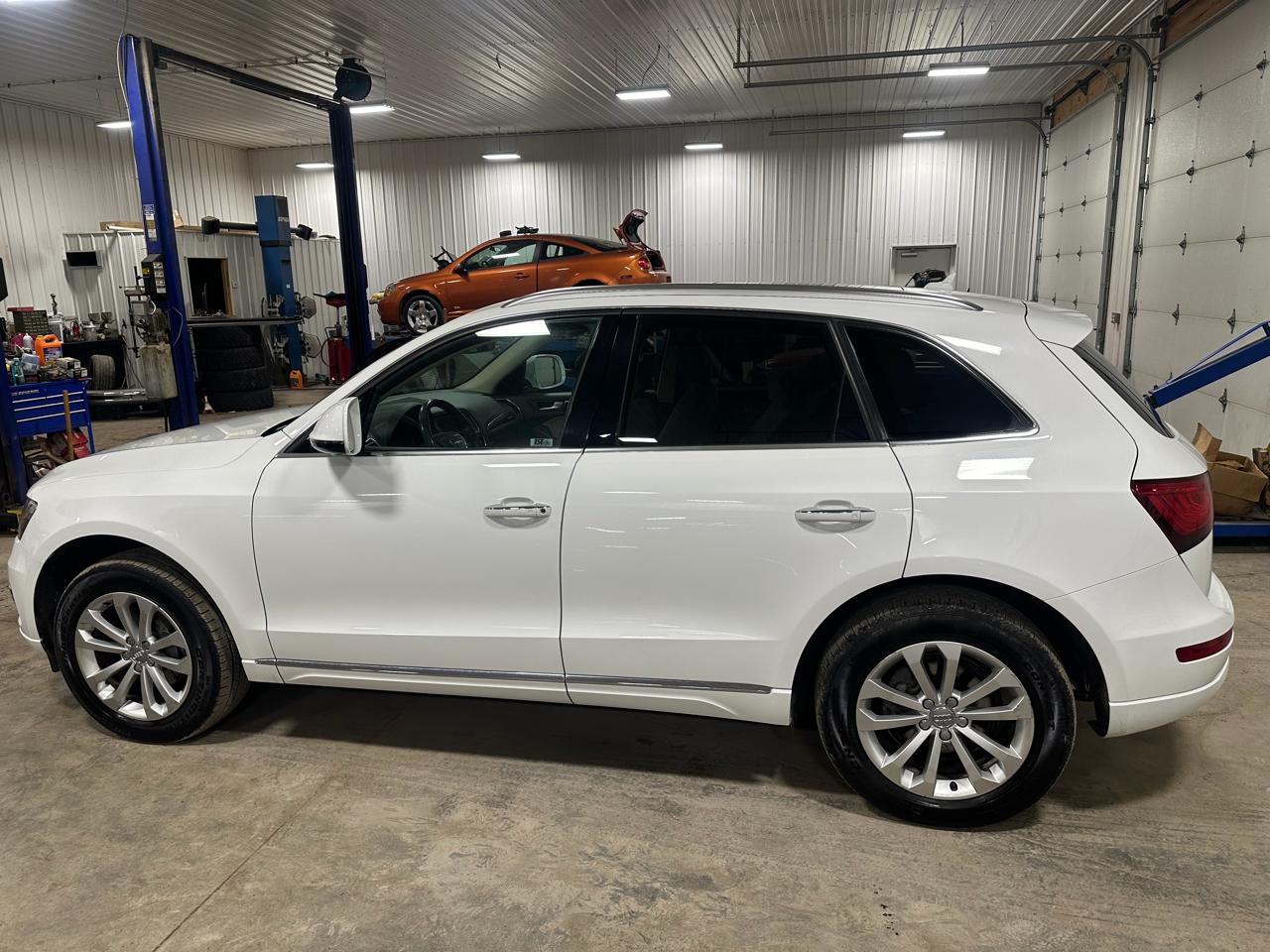Audi Q5 2.0T Premium quattro 2015