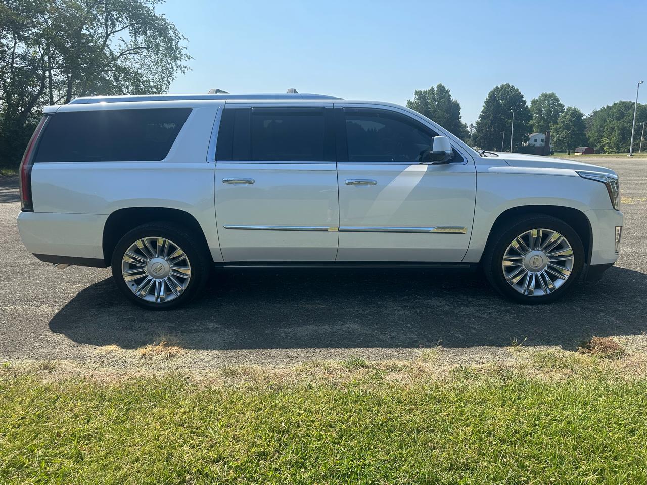 Cadillac Escalade ESV Platinum 4WD 2016