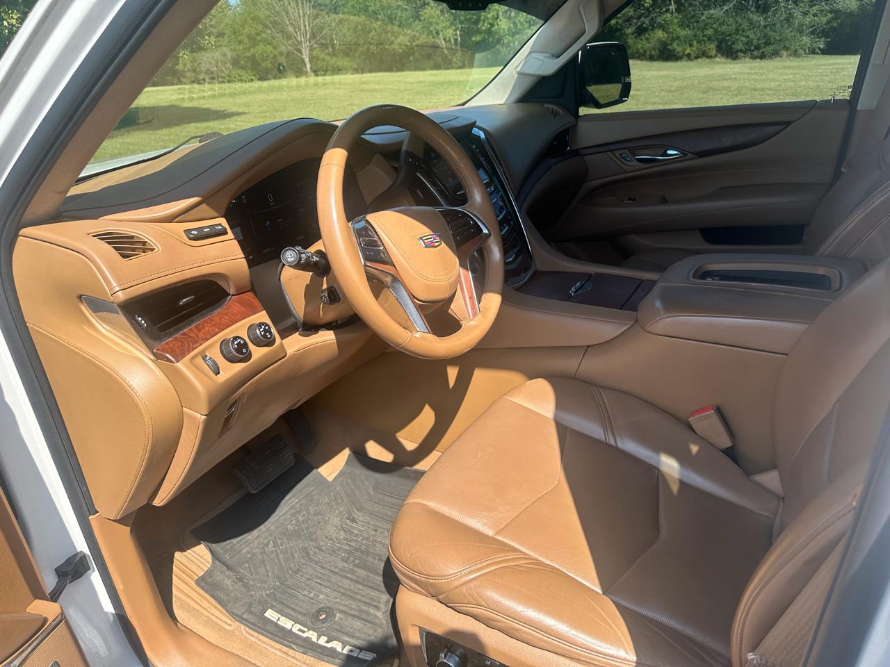 Cadillac Escalade ESV Platinum 4WD 2016