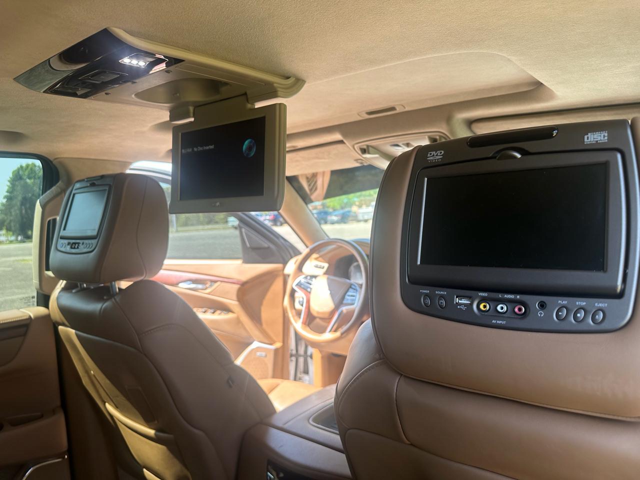 Cadillac Escalade ESV Platinum 4WD 2016