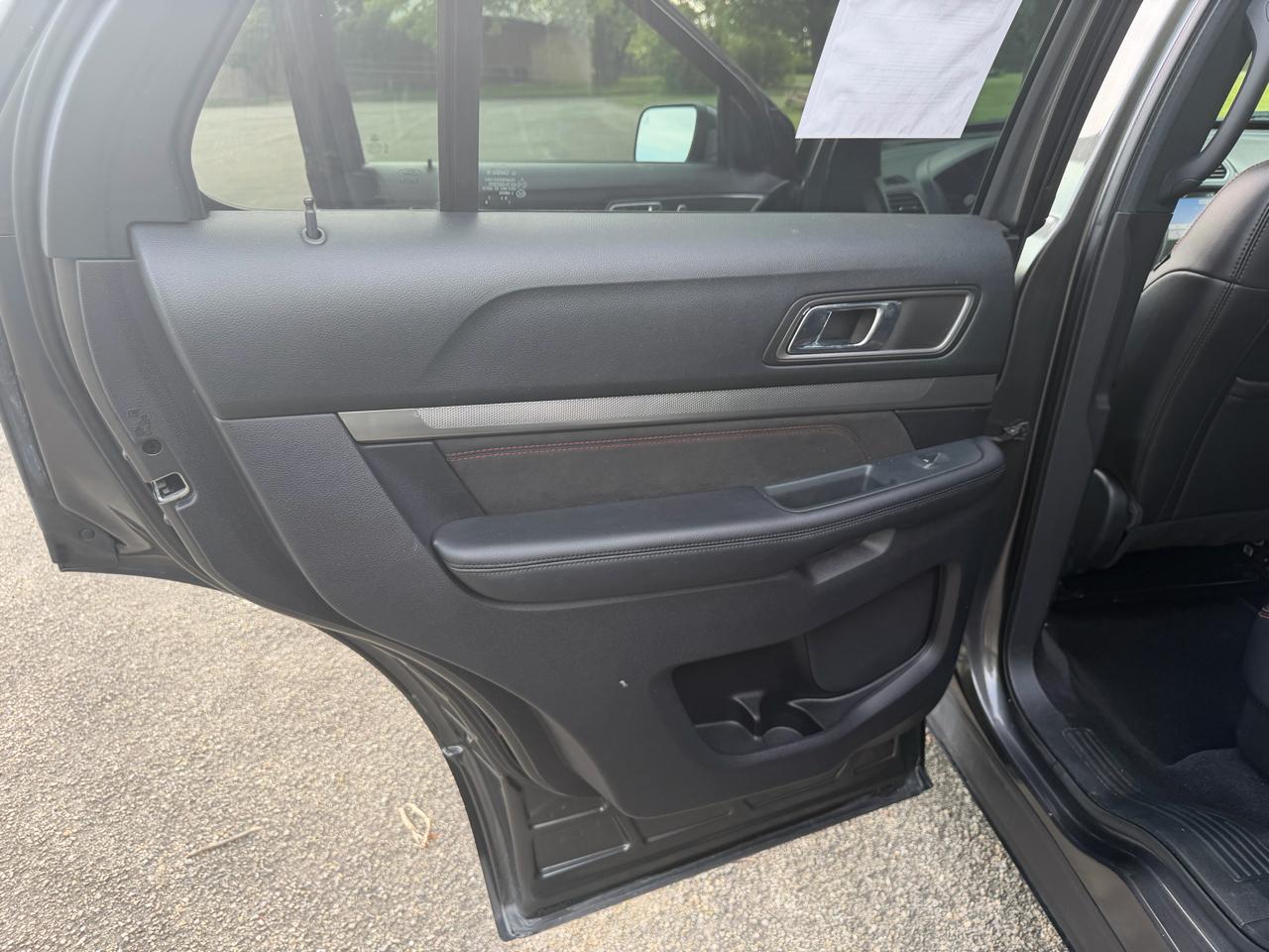 Ford Explorer 2WD 4dr V6 XLT 2019