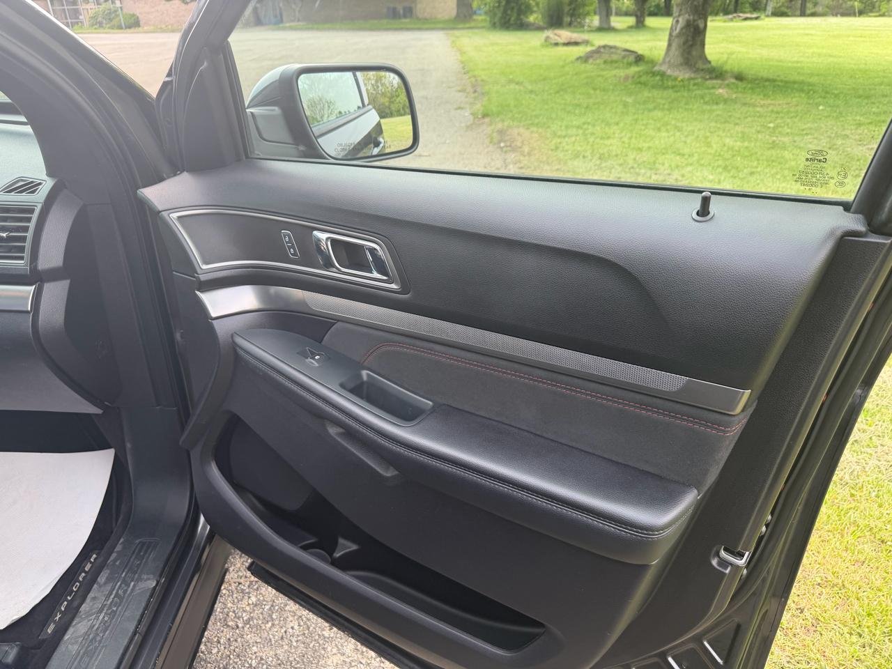 Ford Explorer 2WD 4dr V6 XLT 2019