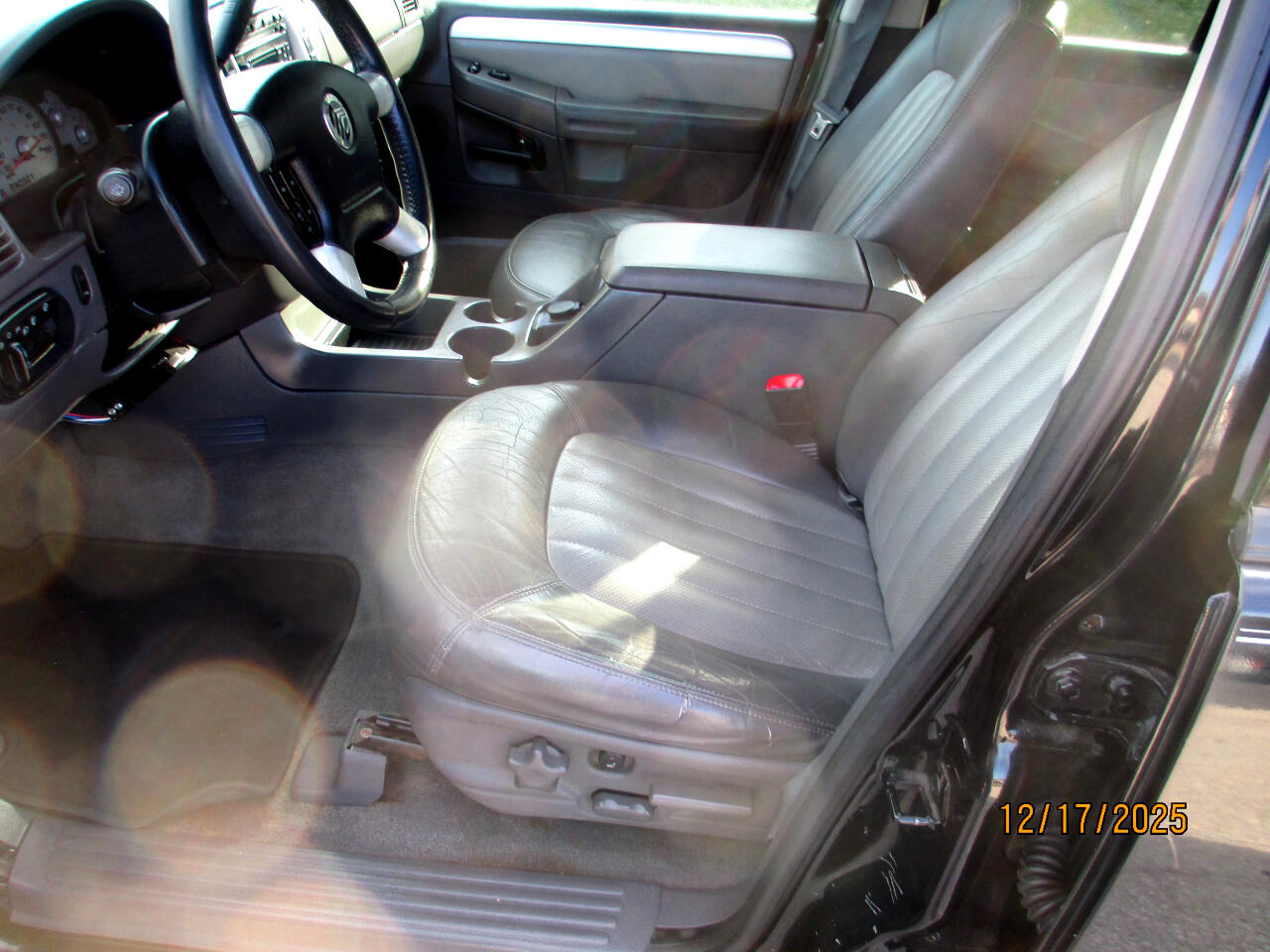 Mercury Mountaineer AWD 2002