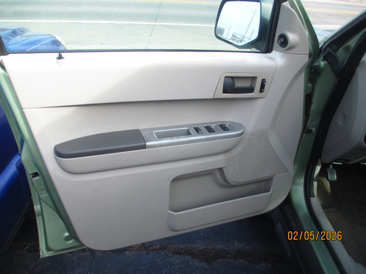 Ford Escape XLT 2WD V6 2008