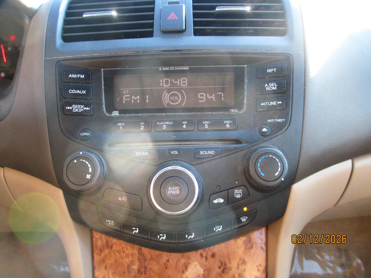 Honda Accord EX Sedan AT with Side Curtain Airbags 2004