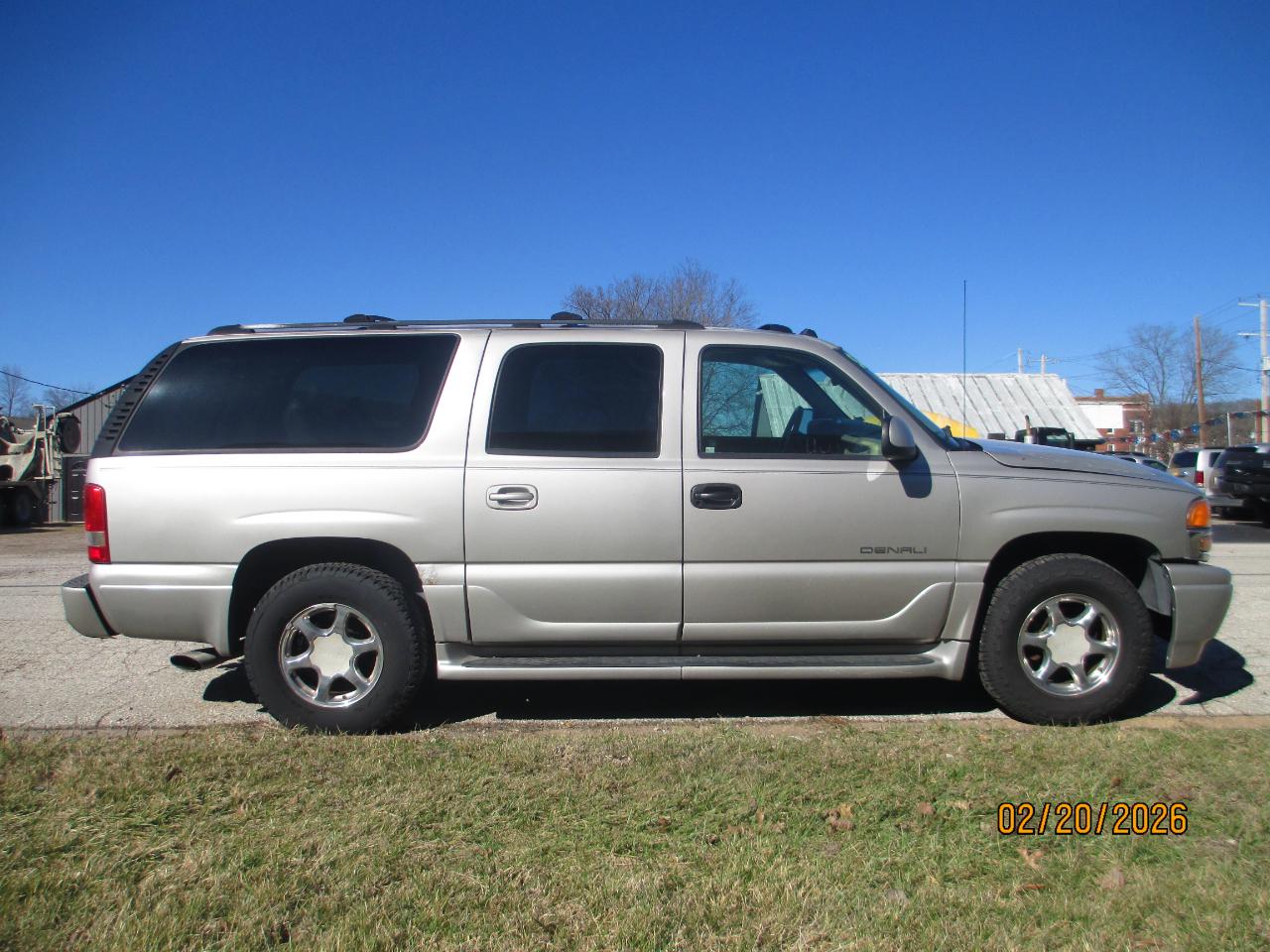 GMC Yukon Denali XL 2004