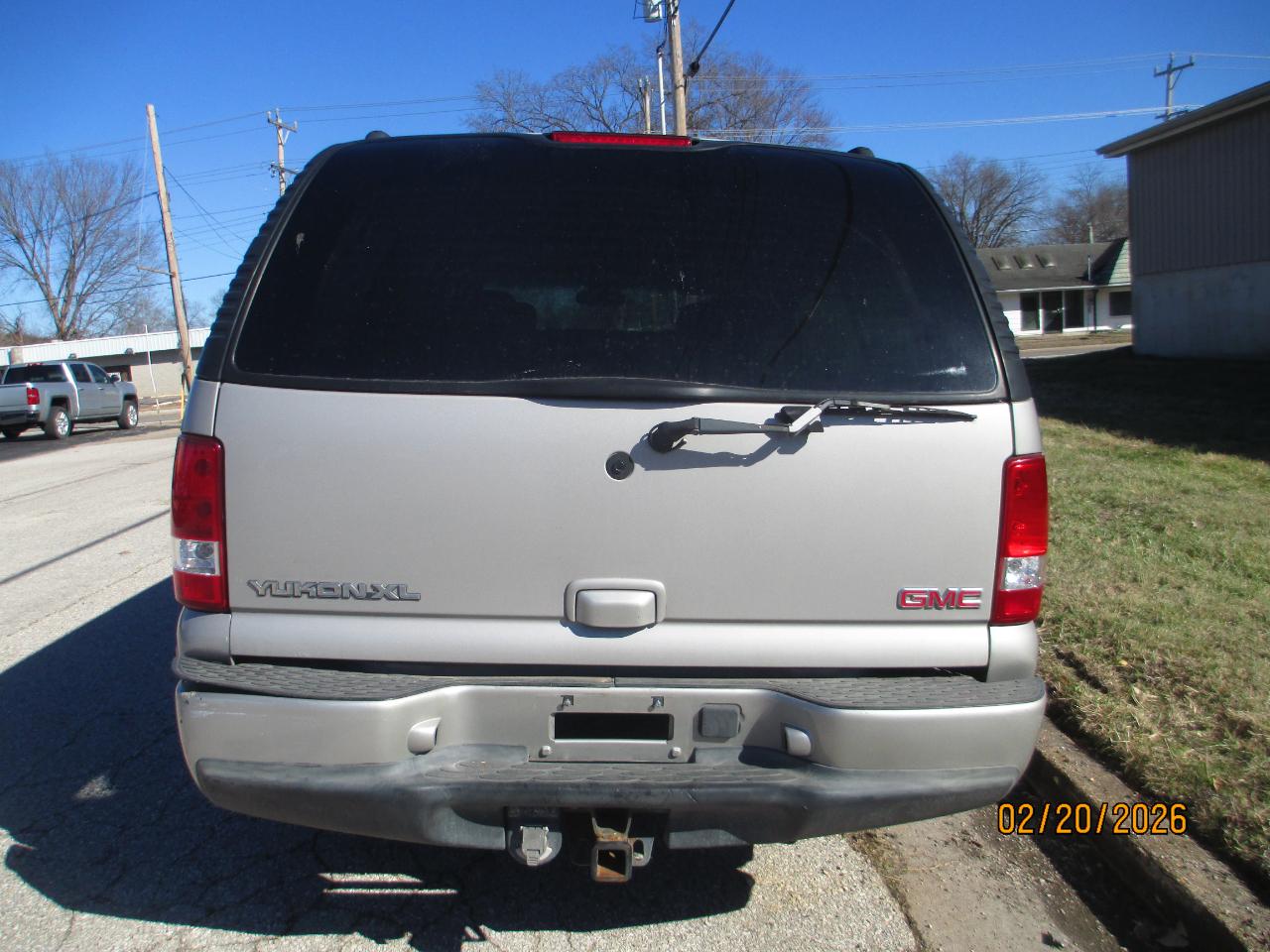 GMC Yukon Denali XL 2004