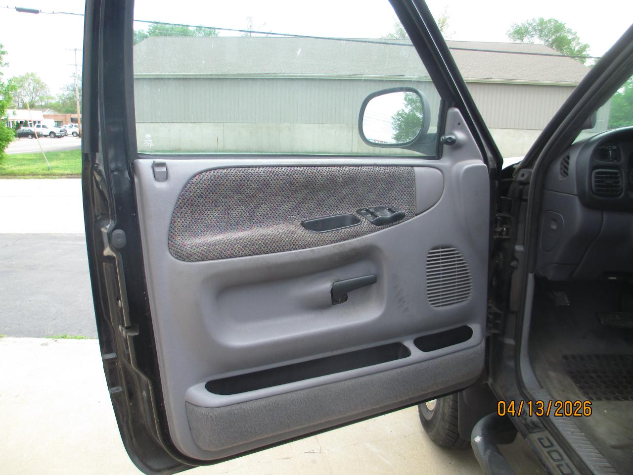 Dodge Ram 1500 Reg. Cab Short Bed 4WD 2001