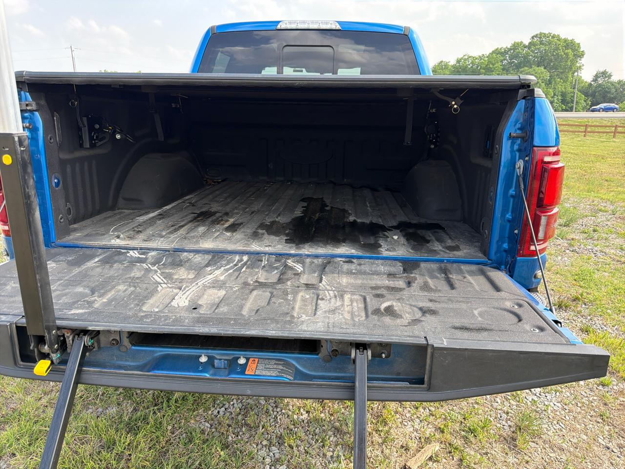 Ford F-150 4WD SuperCrew 145" SVT Raptor 2019