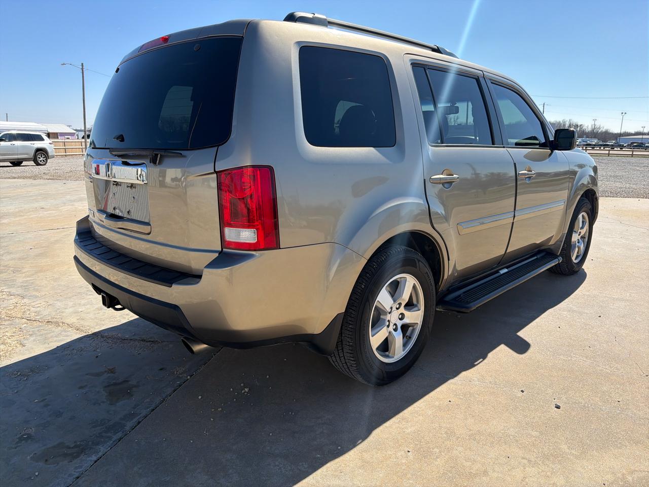 Honda Pilot EX-L 2WD 5-Spd AT with DVD 2010