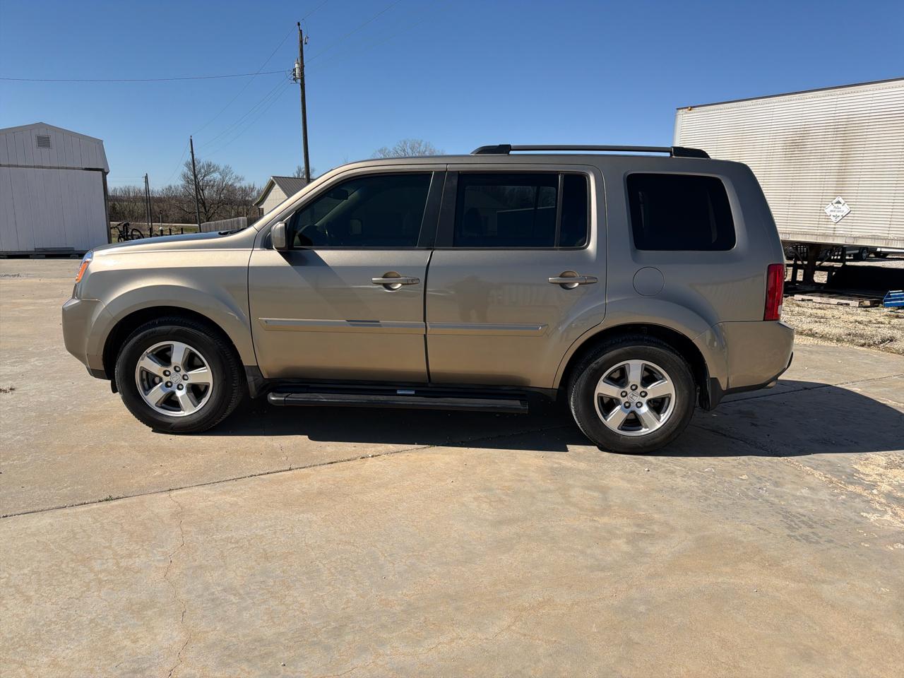 Honda Pilot EX-L 2WD 5-Spd AT with DVD 2010