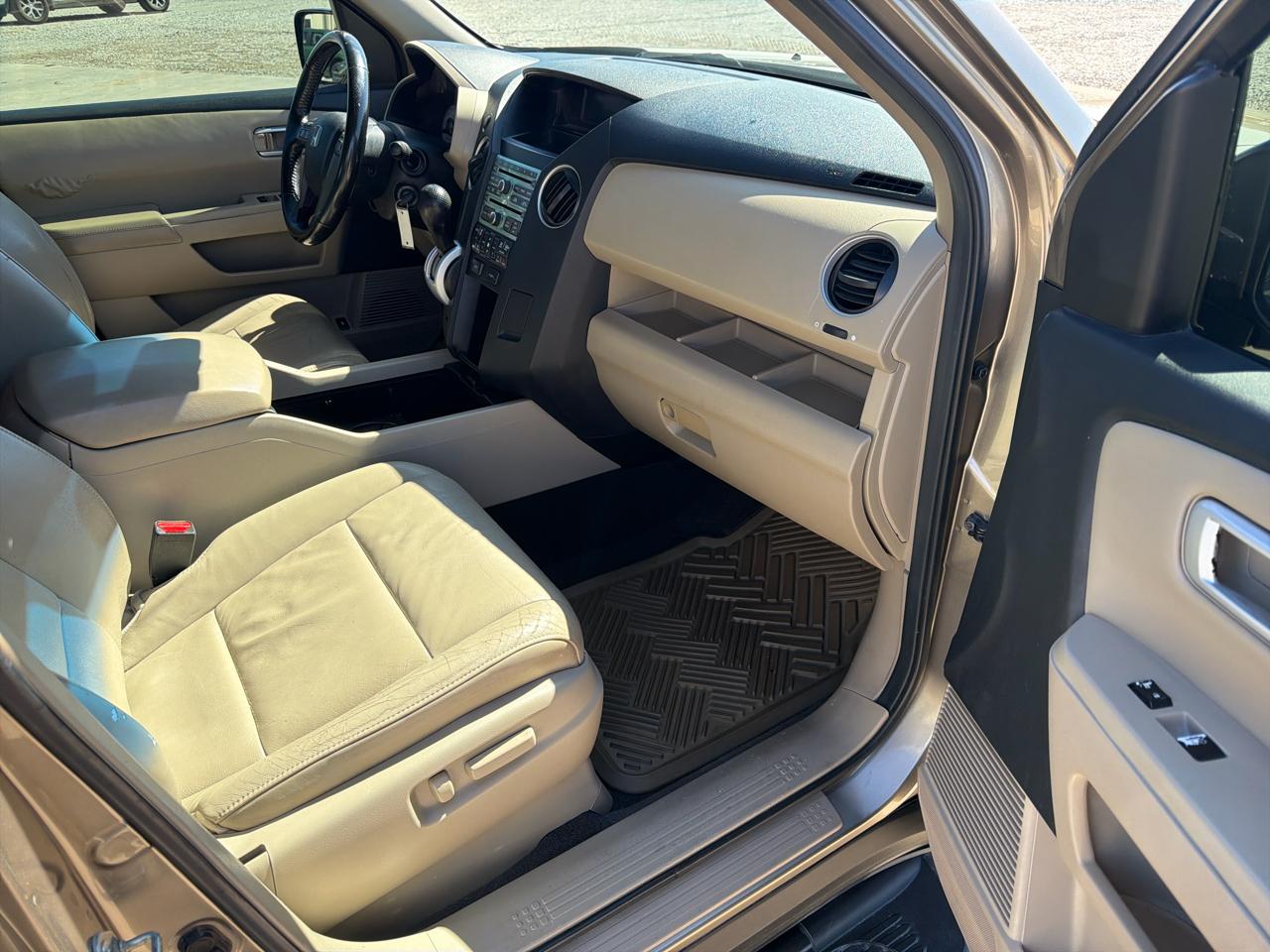 Honda Pilot EX-L 2WD 5-Spd AT with DVD 2010