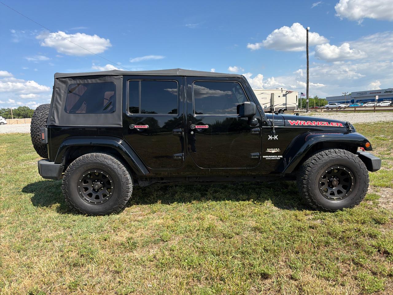 Jeep Wrangler Unlimited Sahara 4WD 2012