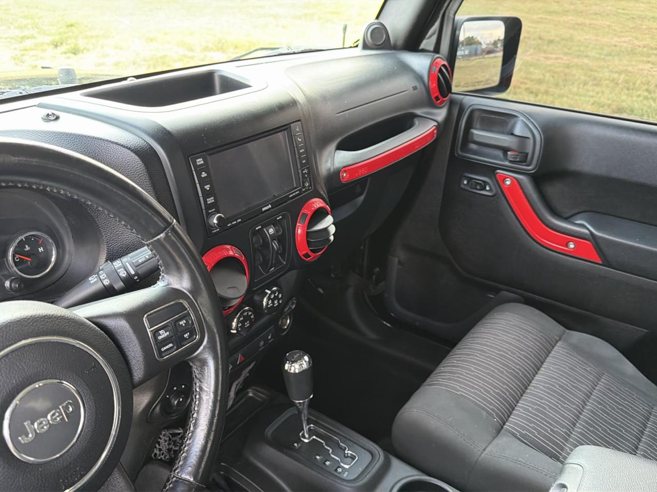 Jeep Wrangler Unlimited Sahara 4WD 2012
