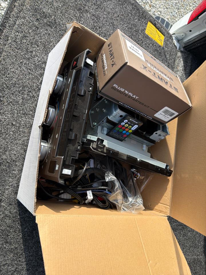 Toyota Tundra SR5 5.7L V8 CrewMax 4WD 2019