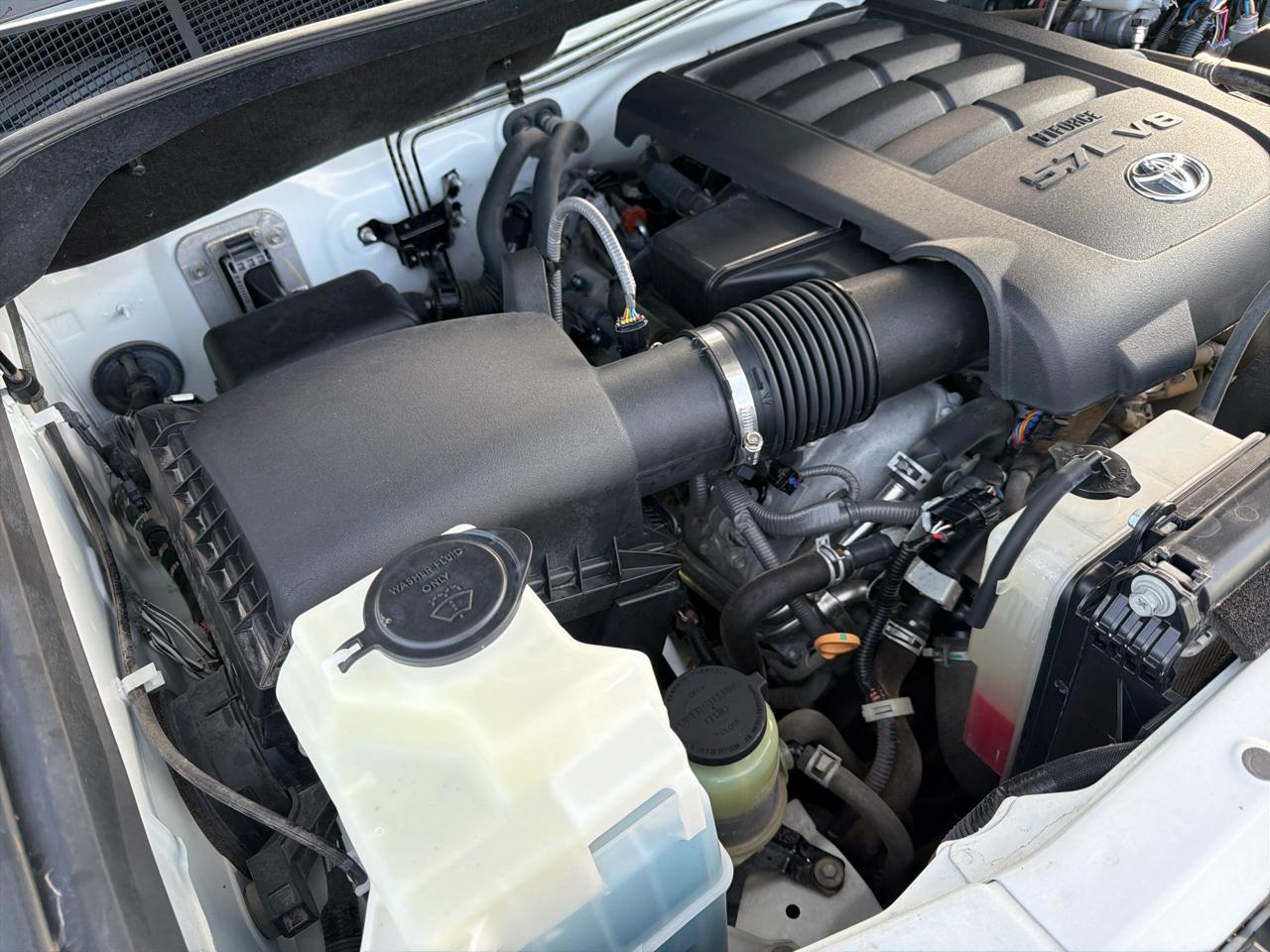 Toyota Tundra SR5 5.7L V8 CrewMax 4WD 2019