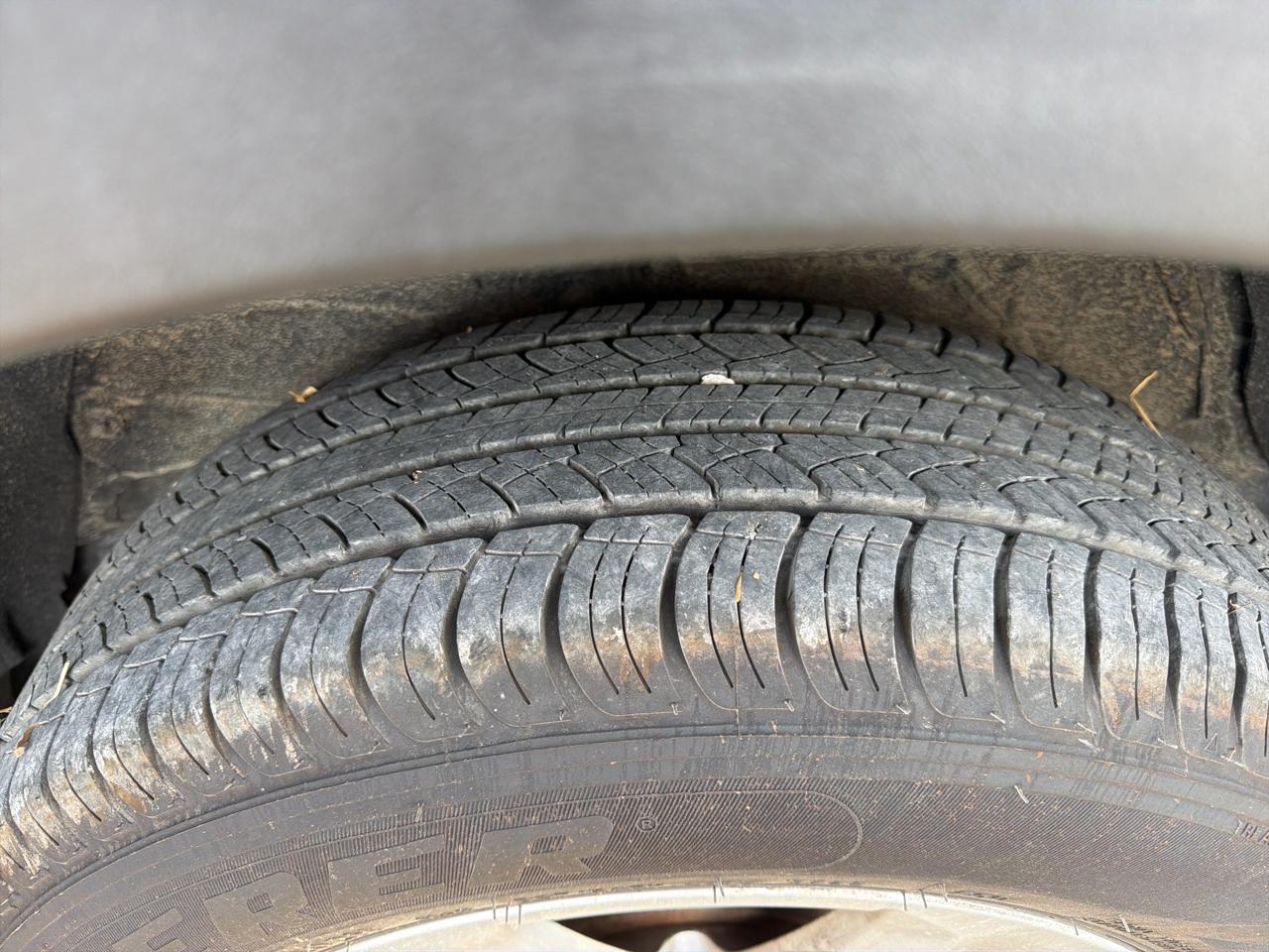 2013 Toyota RAV4 XLE - Photo 10