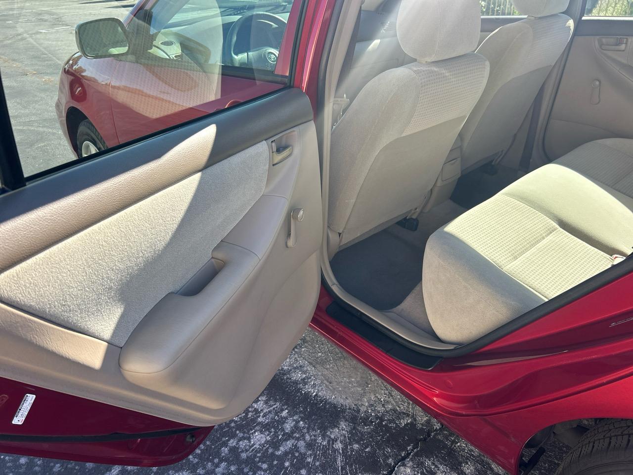 Toyota Corolla 4dr Sdn CE Auto (Natl) 2005