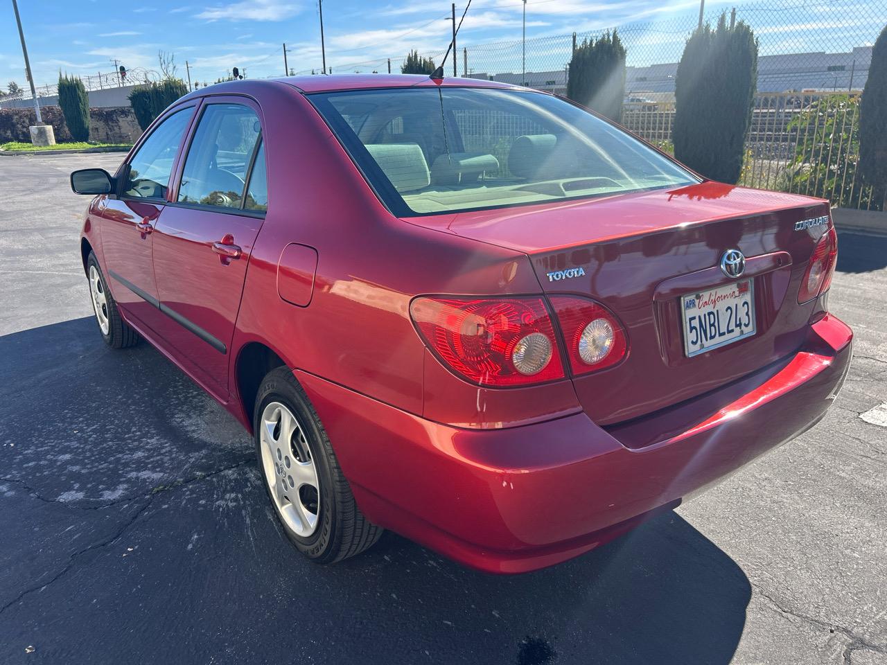 Toyota Corolla 4dr Sdn CE Auto (Natl) 2005