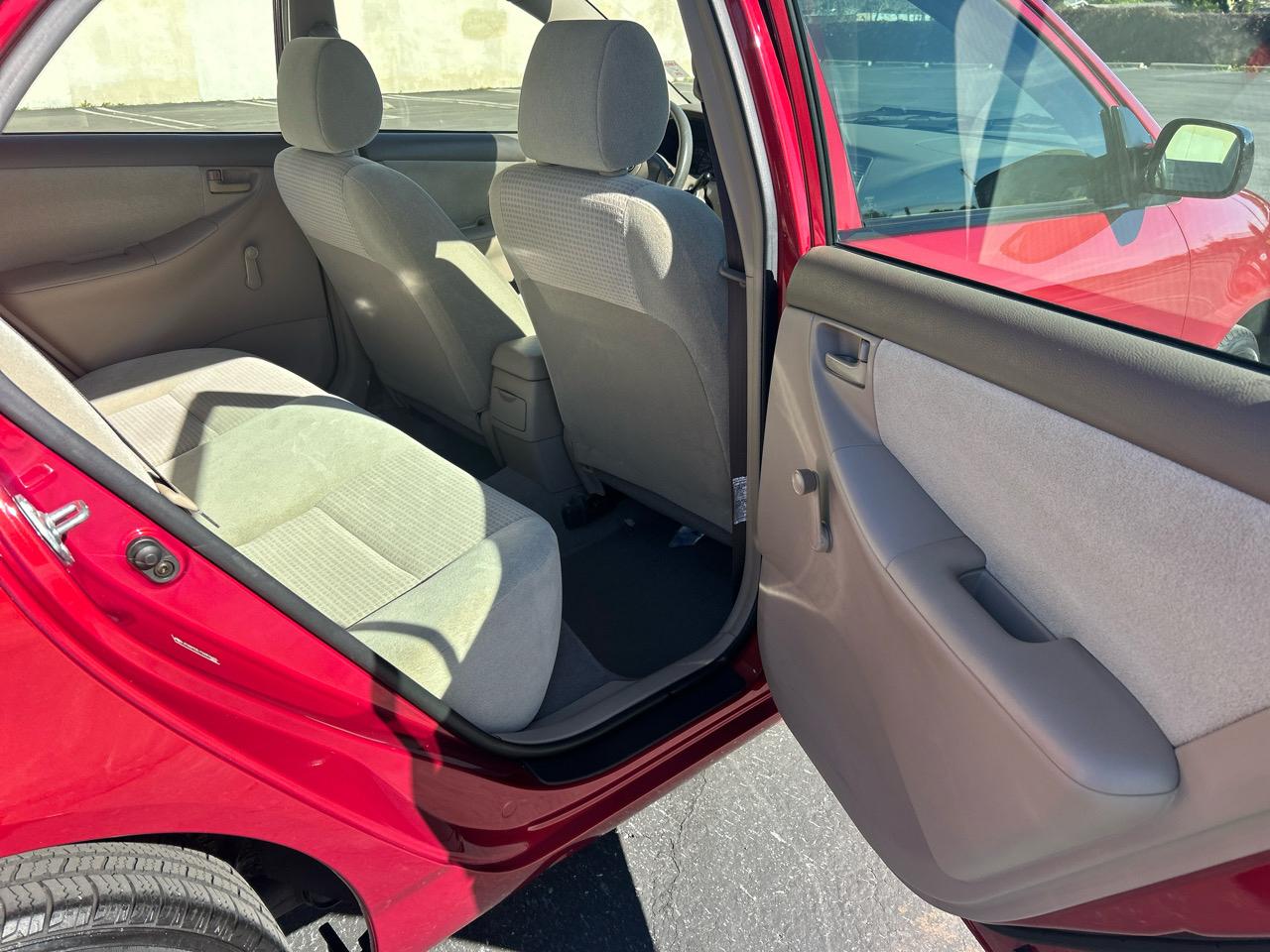 Toyota Corolla 4dr Sdn CE Auto (Natl) 2005