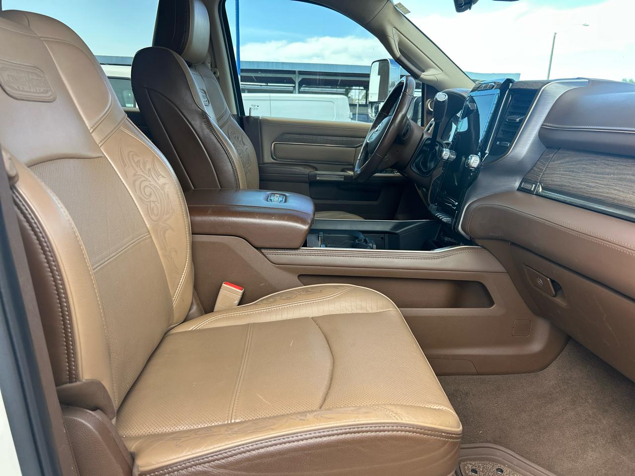 RAM 2500 Longhorn 4x4 Crew Cab 8' Box 2022