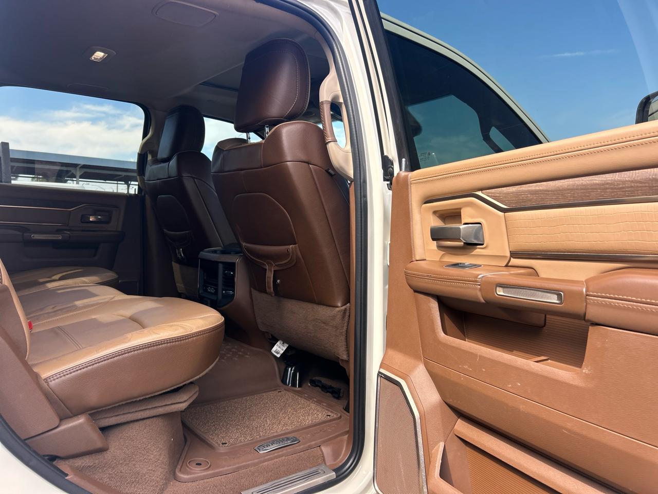 RAM 2500 Longhorn 4x4 Crew Cab 8' Box 2022