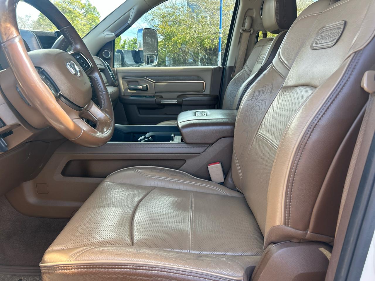 RAM 2500 Longhorn 4x4 Crew Cab 8' Box 2022