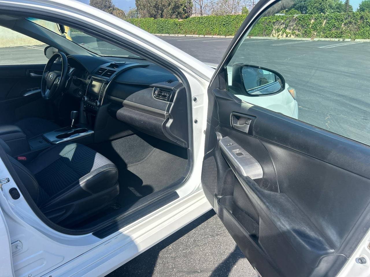 Toyota Camry 2014.5 4dr Sdn I4 Auto SE Sport (Natl) 2014