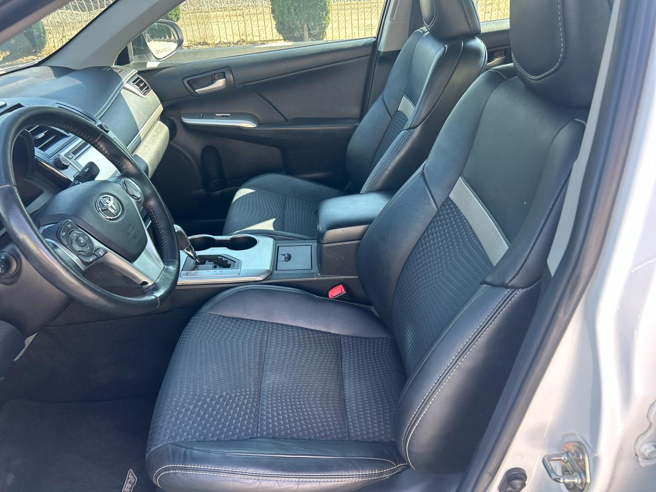 Toyota Camry 2014.5 4dr Sdn I4 Auto SE Sport (Natl) 2014