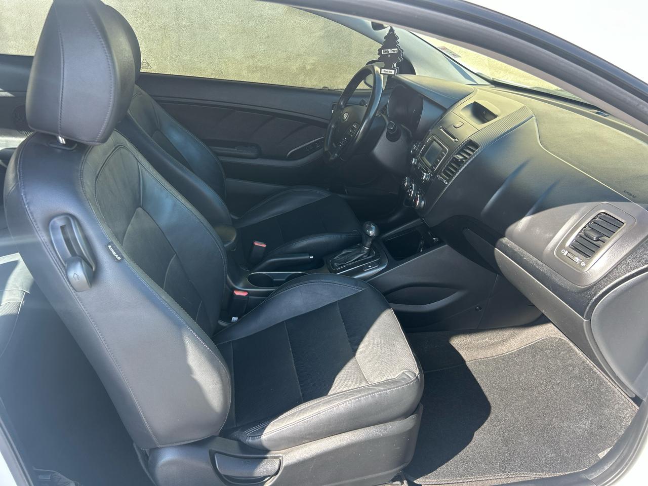 Kia Forte Koup 2dr Cpe Auto EX 2015