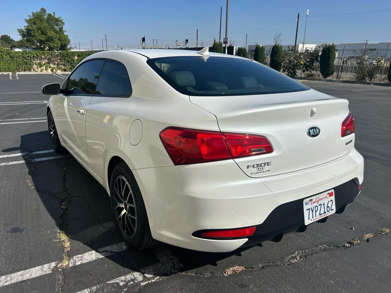 Kia Forte Koup 2dr Cpe Auto EX 2015
