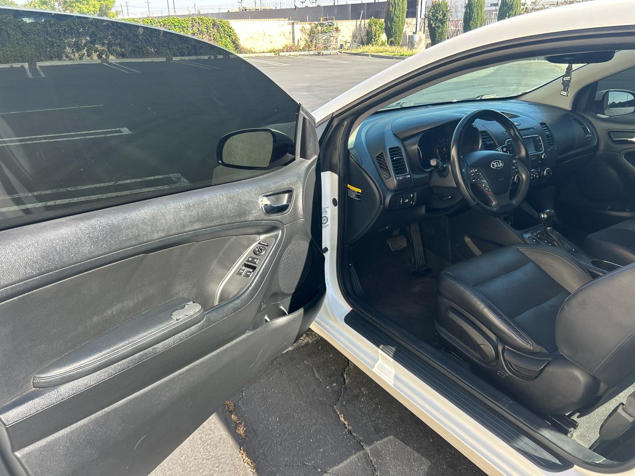 Kia Forte Koup 2dr Cpe Auto EX 2015