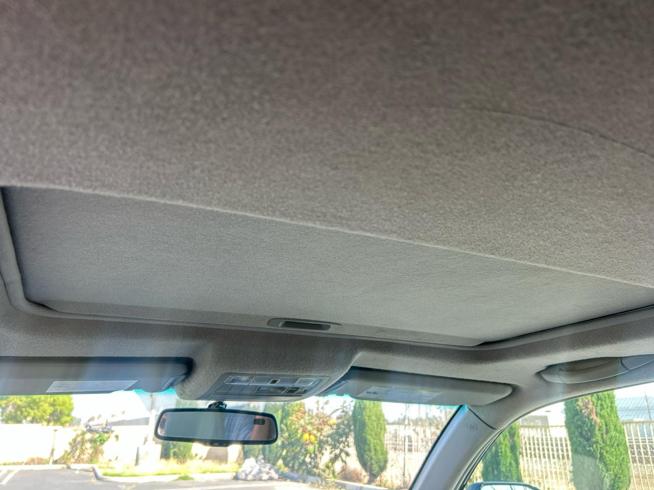 Toyota Highlander 4WD 4dr V6 Limited (Natl) 2012