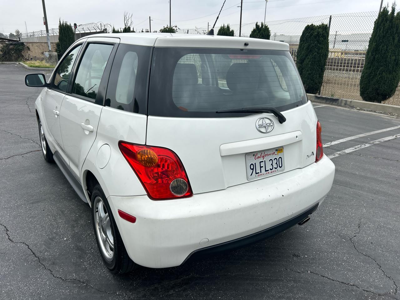 Scion xA 4dr Sdn Manual (Natl) 2004