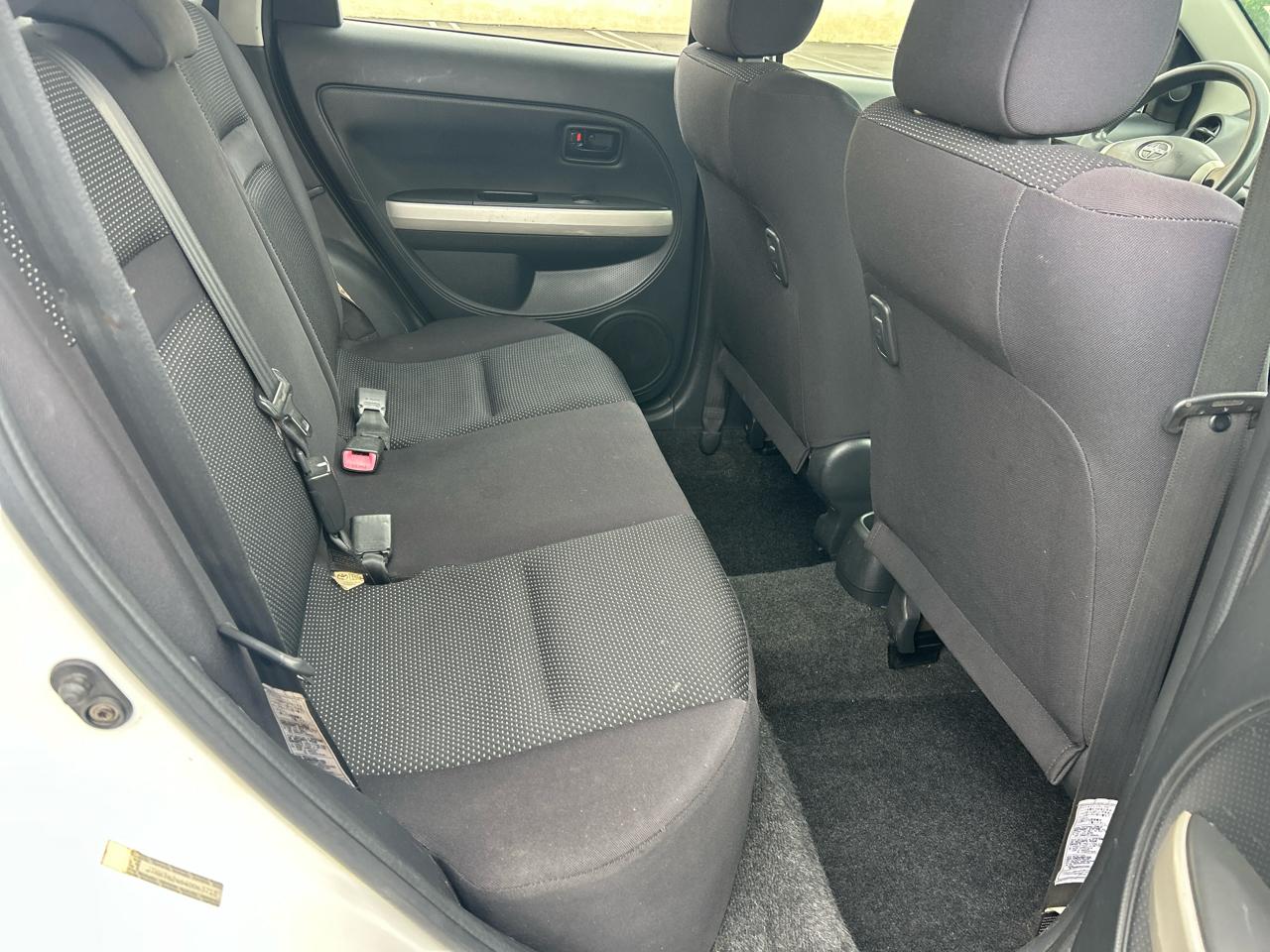 Scion xA 4dr Sdn Manual (Natl) 2004